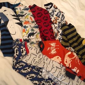 Bundle of 8 Gap long sleeve pajamas
